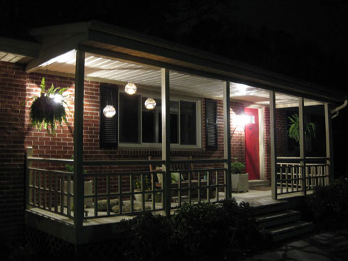 front-porch-makeover-at-night-diy-bhg-home-depot