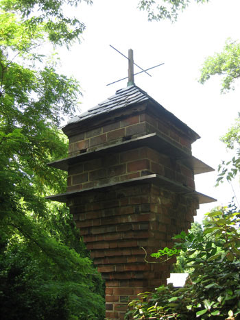 brick-birdhouse-stonypoint