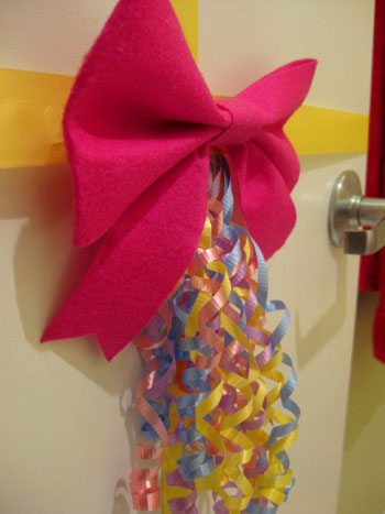 Olivias Bathroom Bow