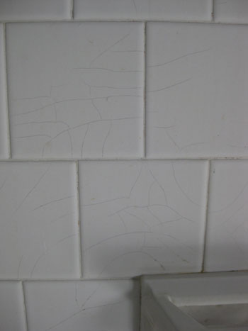 Bathroom Bad Tile1