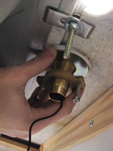New Sink Screwing Faucet
