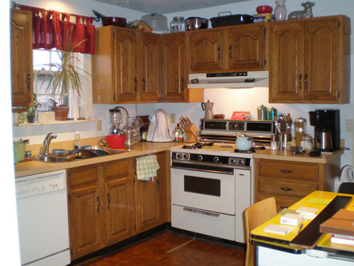 Tile RR Kitchen Before