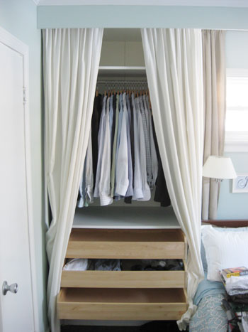 Closets John Empty Drawers