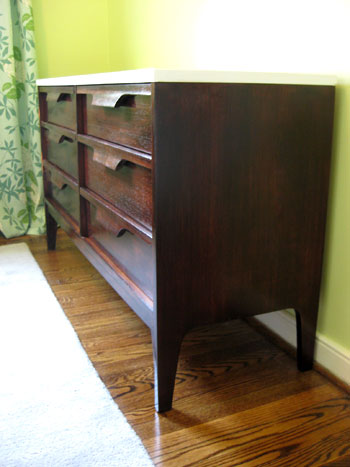 How to Line Furniture Drawers With Wrapping Paper - The Mountain View  Cottage