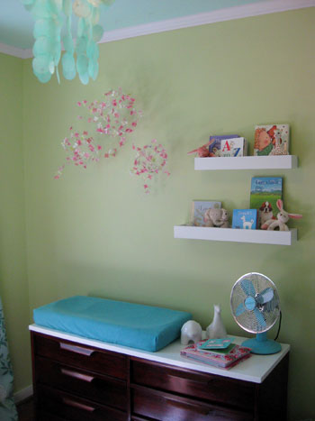 nursery wall shelves for books