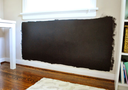 black magnetic paint