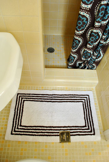 Bathroom Mat White