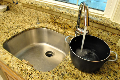 Sink Filling Pot