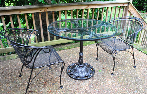 How to spray paint metal garden furniture - Celtic Sustainables