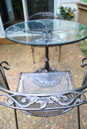 Spray Painting A Metal Outdoor Patio Set