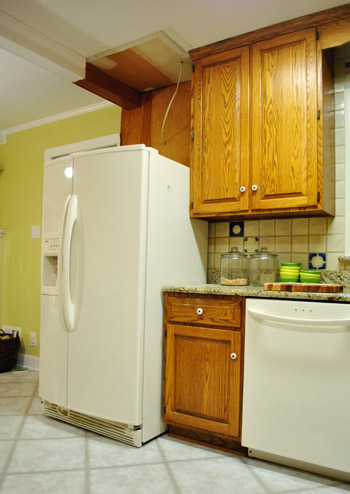 How to Fix a Kitchen Layout with a Refrigerator That's Floating in Space