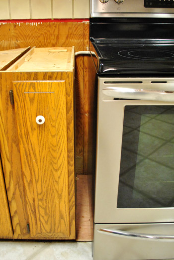 Filling Gaps Around The Stove With Trim, How To Fix Gap Between Dishwasher And Cabinet Door