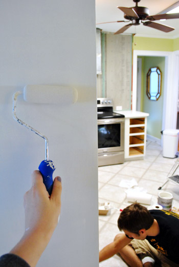 paint kitchen cabinets foam roller