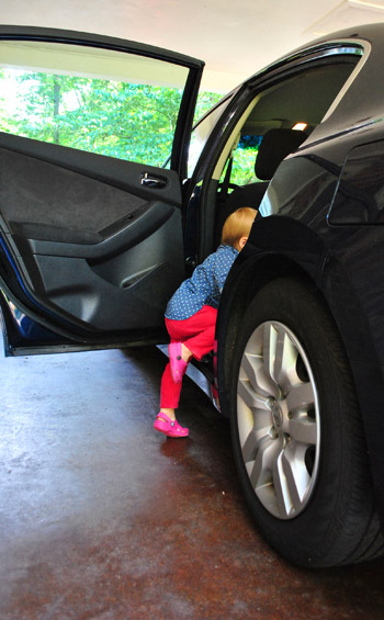 Argument Clara Getting In Car