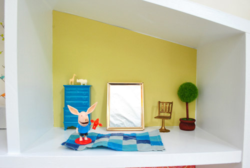 Quarto de Menino em Casa de Boneca DIY Fácil de Construir com Estatueta de Olívia