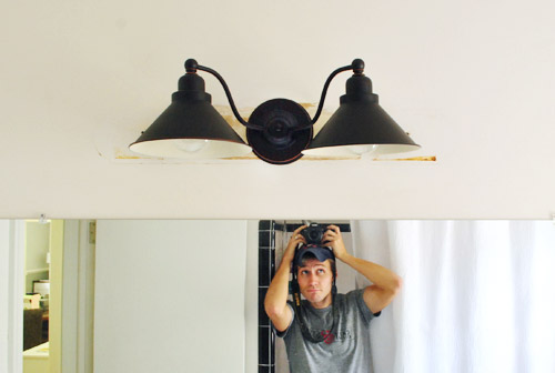 Old bathroom best sale light fixtures