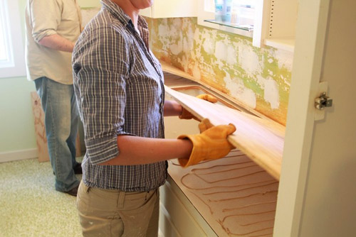 Linn During Gluing Plywood