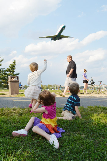 DC 4 Airport Kids Going Wild