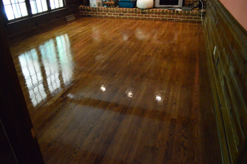 What's the difference between floor polish and refresher for wood floors? 