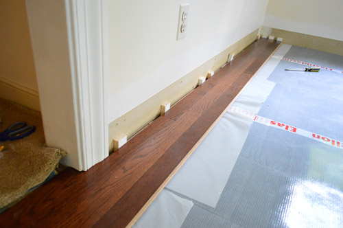 how to lay first row of hardwood floor