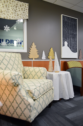 Comfy Armchair With Holiday Christmas Tree Decorations at Childrens Hospital of Richmond At VCU