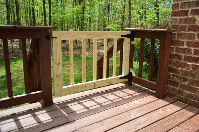 Diy dog gate outlet for deck