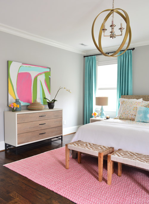 Colorful Modern Bedroom With Pink Rug And Abstract Artwork | Stonington Gray 