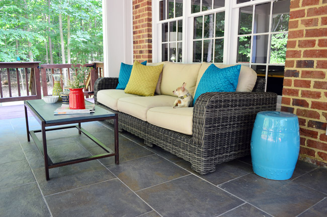 How to Plan Outdoor Coffee Table Decor - The Charming Detroiter