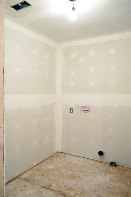 Mud and shop tape drywall