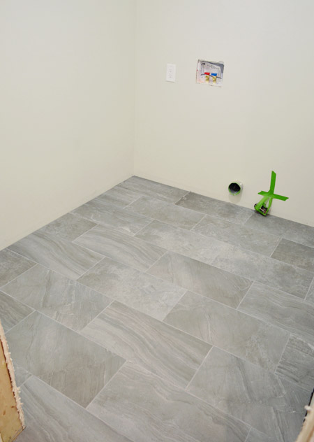 Ceramic Tile Floor Lights Up the Room Thanks to Naples Grout Recoloring